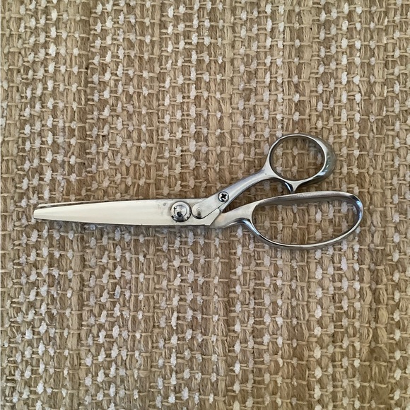 Pinking Shears - Picture 2 of 4